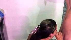 Madrastra pervertida teniendo sexo y dominando a su hijastro