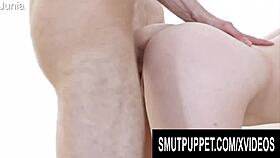 ये 18+ क्यूटीज़ पीछे से भरवाती हैं?