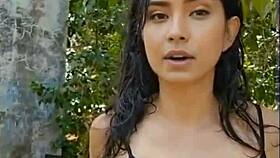 what’s this presentation about, cute latina?