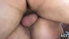 Simona the cock-hungry with her friend fucks a lucky cock in homemade italian scene.