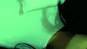 hola soy colombiana en ecuador con 19 años escribeme para quedar