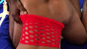 Hot Black Babe Gets Fucked Doggystyle in Quick Neighbor Encounter