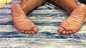 i had crazy fun with this sexy chocolate queen, made her melt with a wet massage while spreading her thick black ass