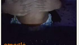 TETONA TEEN SHOWS BOOBS ON WEBCAM