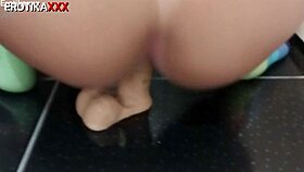 Eduarda Grazel in the erotic bathroom scene of Erotikaxxx - full scene