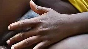 making ebony girlfriend's pussy cream with backshots