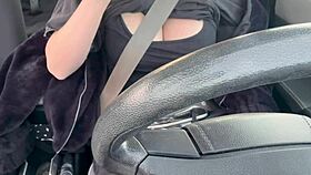 Italian milf flashes big tits while driving 😍