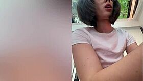 i'm a petite 18+ stylist, went topless for haircut, now riding dildo hard