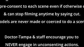 Channy Crossfire's pussy fucked by lesbians