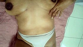 Madrastra Consentida Rubs Her Wet Pussy And Screams In Huge Orgasm.