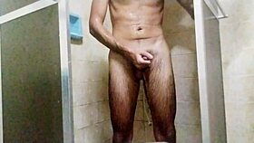 Skinny amateur enjoys a hot bath with self-pleasure