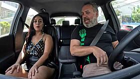 Mature Brazilian Dandara Morae's wild anal ride in public