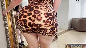 redhead busty cougar peaches has an encounter with rome major in a private setting