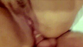 वह कॉफी बनाते समय मुझे सरप्राइज देता है, चूत चाटता है