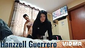 Mi Primo Me Grava Escondida Mientras Me Mete Su Poya