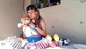 Bonneyuwu Plays with Toys and Squirts Milk