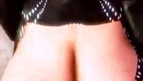 3D HQ video of big tits riding and expanding