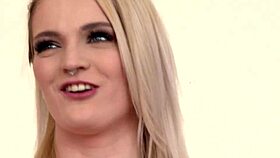 Hey Carly Rea, show us how this leggy blonde nails her sex casting vid!