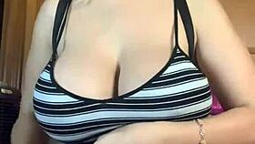 Blondie Fesser hosts a live show, answering questions with dirty talk