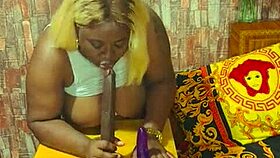 shaved pussy amateurs, what are you doing with that homemade vid?