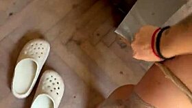 I luv suckin her cock an ridin that nice dick, gettin all the cum on my face!