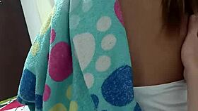 i masturbate while my wife gets her nails done in close up