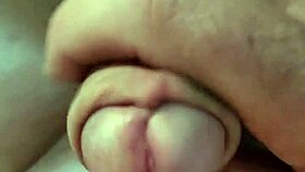 handjob in car on public parking 😏