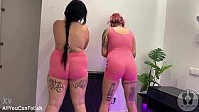 Curvy Babe Shakes Ass in Jeans Tease