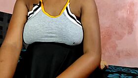 Amateur Roleplay: Horny Indian Babe Bangs Neighbor