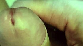 handjob in car on public parking 😏