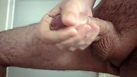 good day for quickie cumshot on monster cock