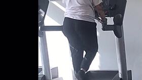 I admire the big booty girl on the treadmill at the gym.