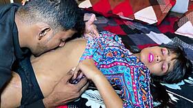 मैंने अपनी गर्लफ्रेंड को पहली डेट पर होटल सेक्स किया