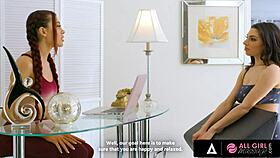 Heyy, Sabina Rouge and Darcie Dolce in hot 69 massage action! 🔥