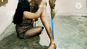 Wow, this Desi Indian girl is fucking boys wildly!