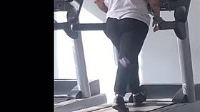 I admire the big booty girl on the treadmill at the gym.