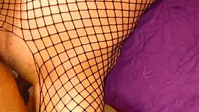 Milf bends over for close-up anal doggystyle