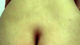 Teen 18+ in lingerie shakes ass and squirts in bedroom with amateurs