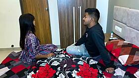 मैंने अपनी गर्लफ्रेंड को पहली डेट पर होटल सेक्स किया