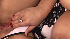 जस्मीन ब्लैक बड़ी चूचियों वाली एमएमएफ डीपी थ्रीसम से चिढ़ाती है