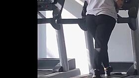 I admire the big booty girl on the treadmill at the gym.