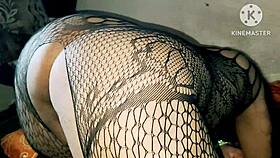 Wow, this Desi Indian girl is fucking boys wildly!