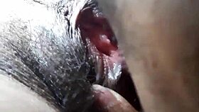 The mature latina wife pleasures her big pussy in amateur style