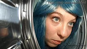 सौतेली मां वॉशिंग मशीन में फंसी मिली बेबस, अब क्या करूं?