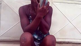 Hey, crazybitch keeps twerking until she goes naked