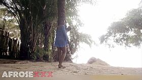 I’m Obsessed with This Black Girl Teasing on the Beach So Much