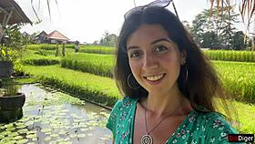 i’m loving this cumwalk, eating pasta carbonara with sperm dripping on my face