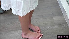 Chloe Rose scrubs his big cock in the shower?