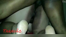 Watch this puta taking porra deep in her ass