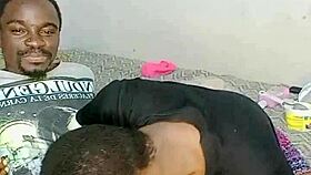 African teen gives sloppy head cum on face?